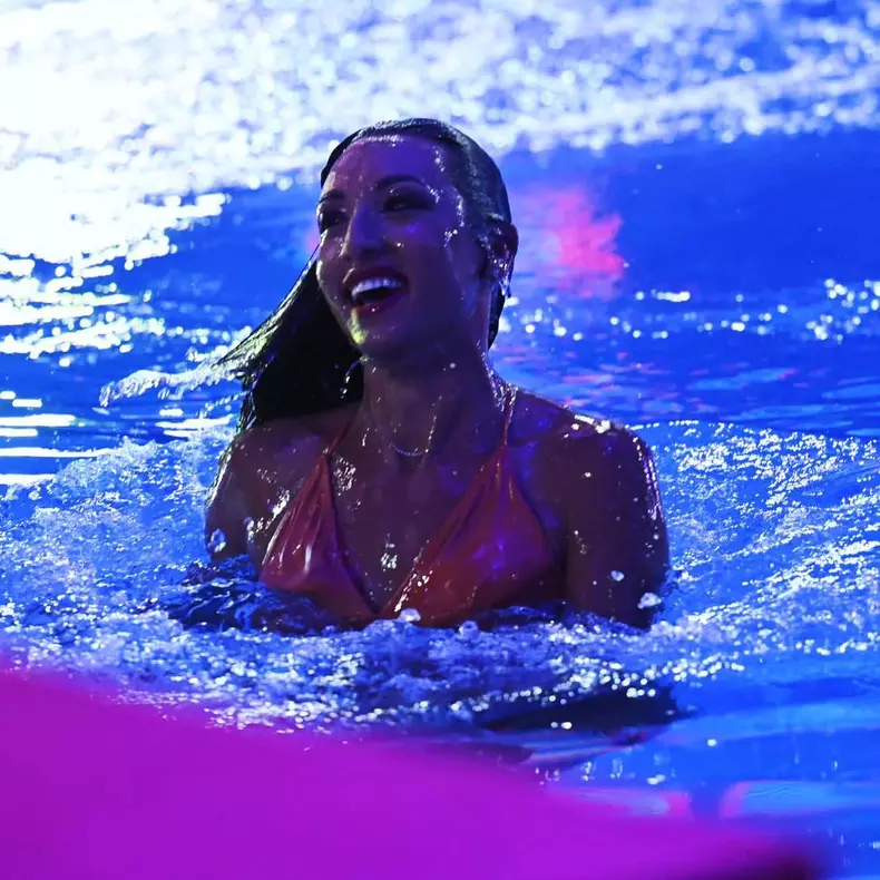 Natalia-Duminica-desemnata-a-doua-finalista-la-Splash-Vedete-la-apa-4