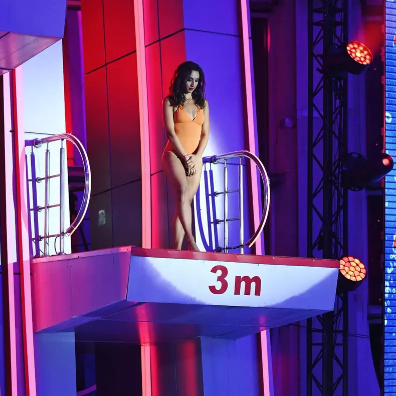 Natalia-Duminica-desemnata-a-doua-finalista-la-Splash-Vedete-la-apa-5