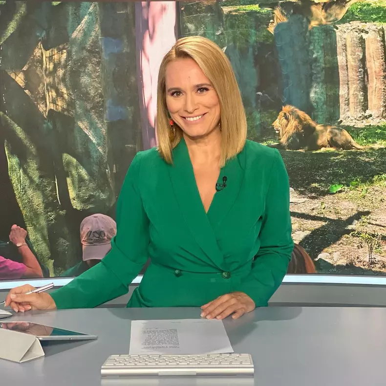 Un nou look pentru Andreea Esca. Cum arată acum prezentatoarea Știrilor de la Pro TV (1)