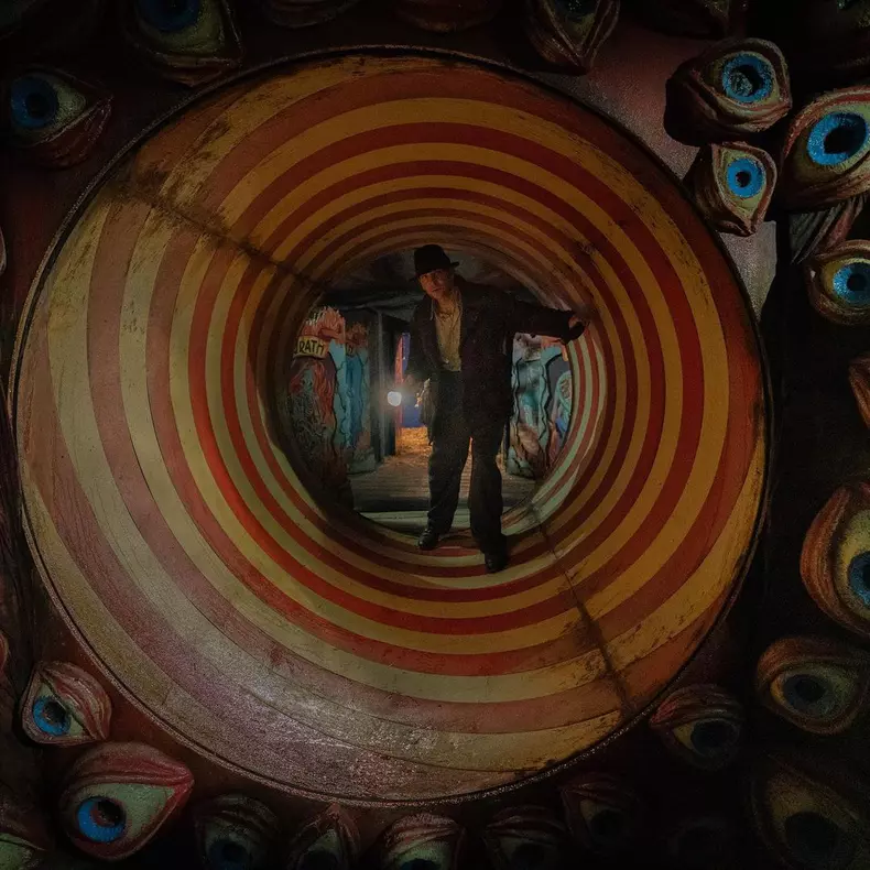 A-aparut-trailerul-la-„Nightmare-Alley-un-film-noir-semnat-de-Guillermo-del-Toro-1