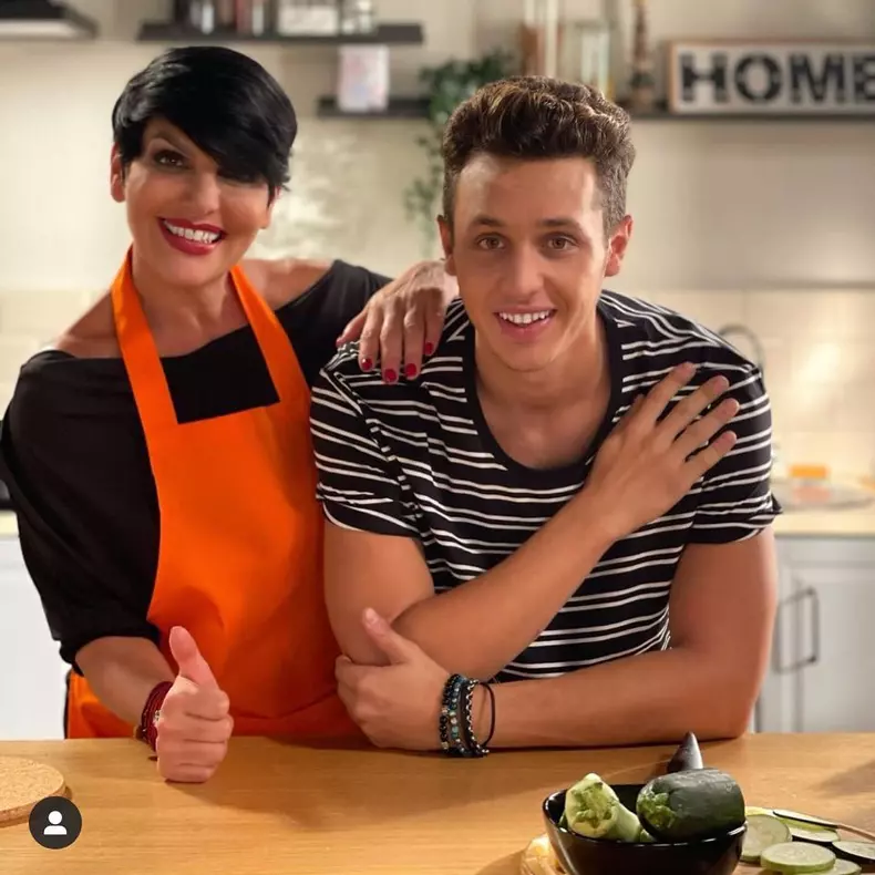 242208150_840343463332803_8193498270978521940_n