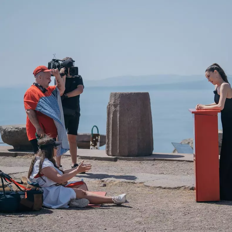 242489999_1251403861974051_5638701559398409267_n-1