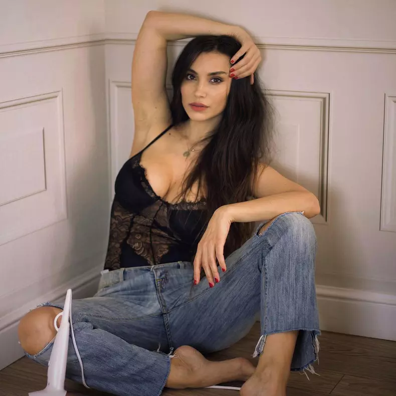 Lili-Sandu-recunoaste-Ce-interventii-estetice-si-a-facut-9