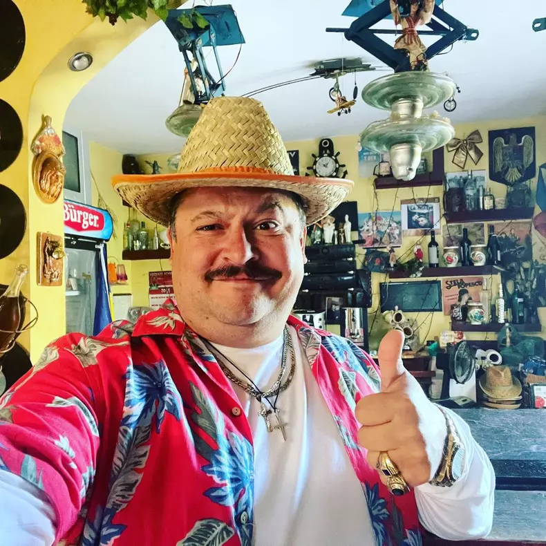 241963344_2914112218800305_720262639274375930_n