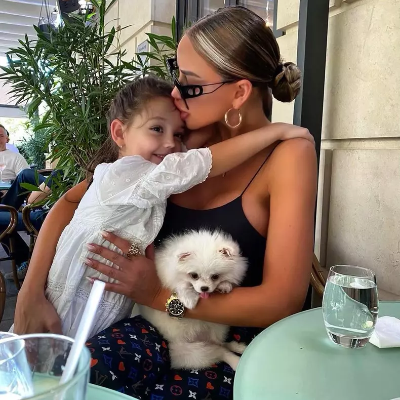 Ce-fel-de-tata-este-Victor-Slav.-Ce-a-dezvaluit-despre-fiica-lui-3