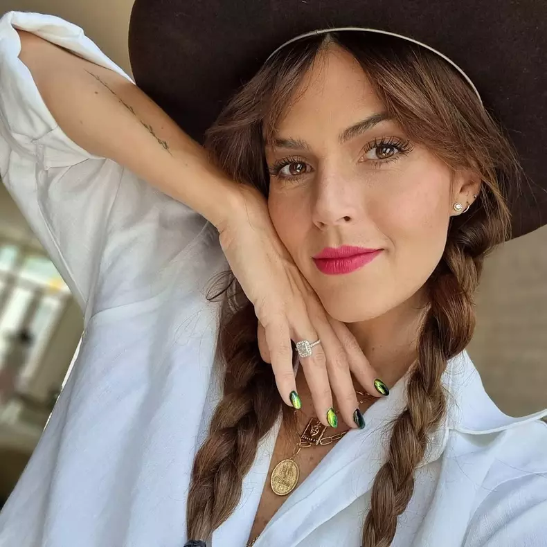 Cum-arata-Claudia-Alvarez-actrita-din-„Vencer-el-Desamor-„Sa-invingi-durerea-insarcinata-cu-gemeni-in-5-luni-7