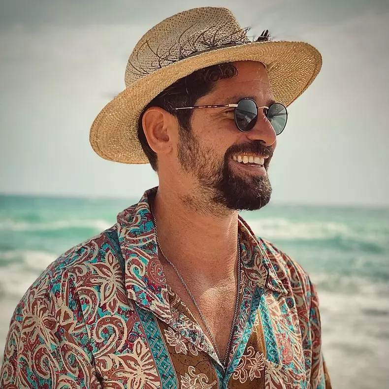 In-ce-filme-si-seriale-de-succes-a-jucat-Harlys-Becerra-iubitul-Lidiei-Buble-6