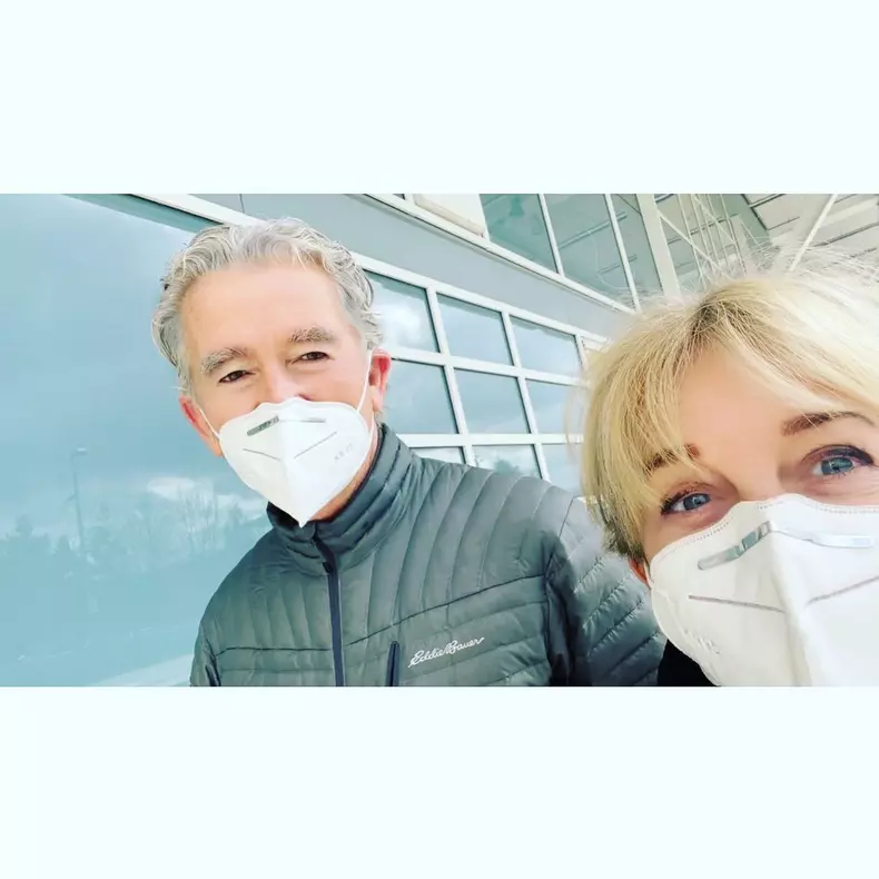 Patrick-Duffy-din-Dallas-si-iubita-lui-Linda-Purl-fotografii-pe-Instagram-1