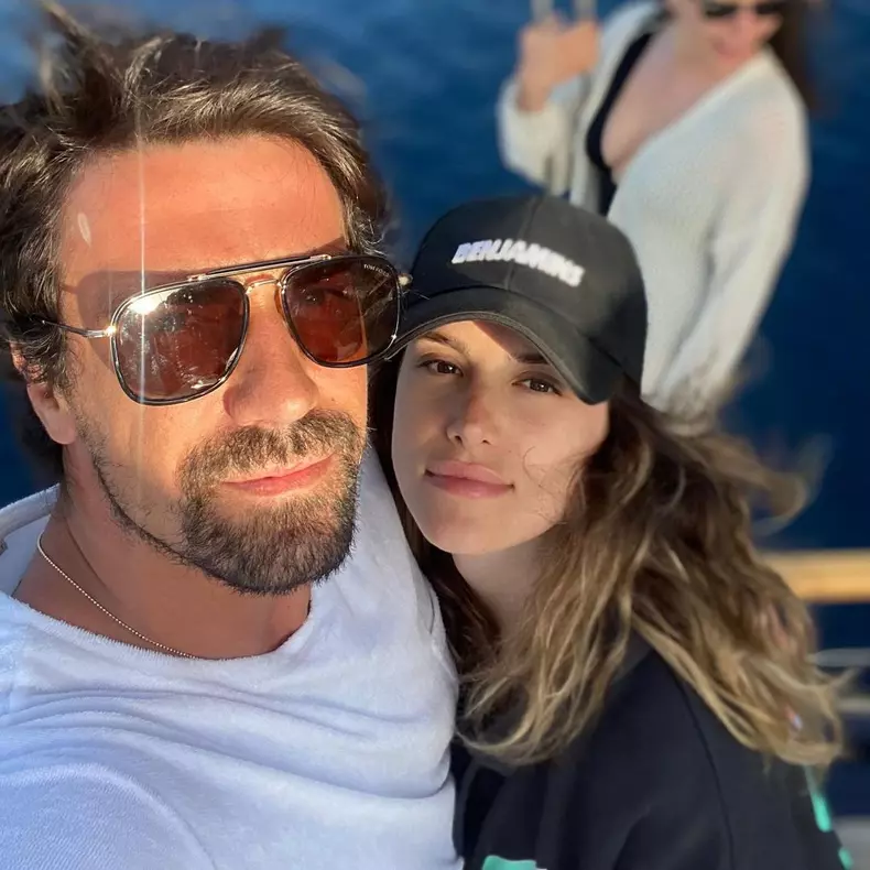 Demet-Ozdemir-si-Ibrahim-Celikkol-actorii-din-„Prizoniera-destinului-s-au-despartit-de-partenerii-lor-3