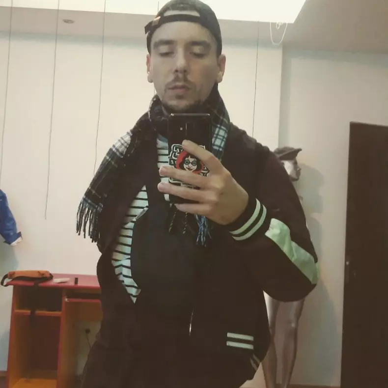 Iulian-Ochescu-fiul-Silviei-Dumitrescu-a-primit-un-rol-intr-un-serial-italian-4