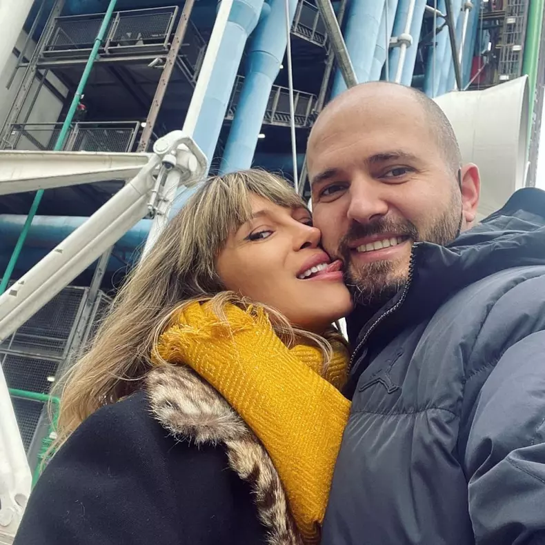 Lora, ședință foto provocatoare în Paris. Cum s-a pozat alături de iubitul ei. „Flirt în Paris” (23)