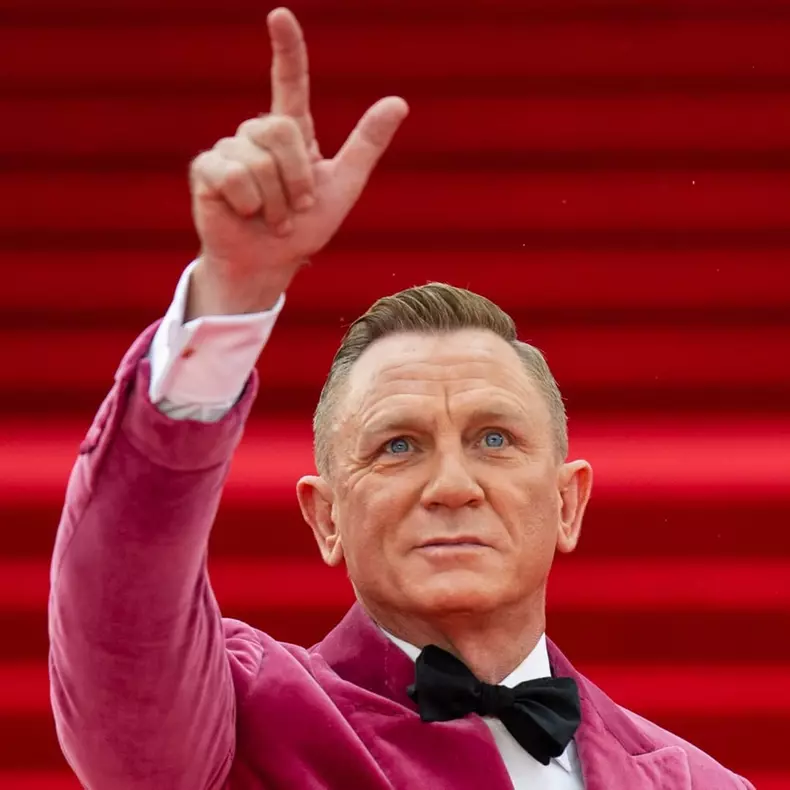 Daniel-Craig-va-primi-o-stea-pe-Walk-of-Fame-din-Hollywood-5