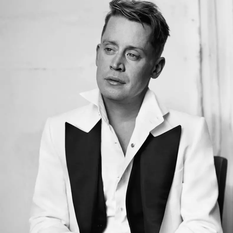 Macaulay-Culkin-se-casatoreste-Cum-arata-logodnica-lui-Brenda-Song-11