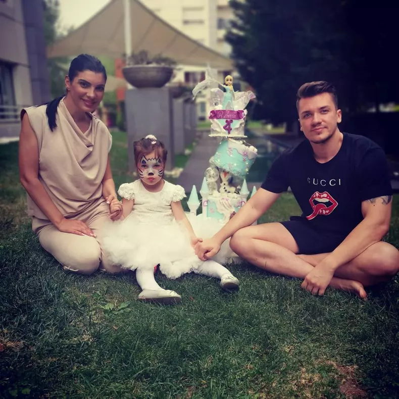 Reactia-sotului-Andreei-Tonciu-dupa-cearta-dintre-ea-si-CRBL-la-Survivor-2022.-„Arata-ti-barbatia-cu-mine.-Ne-vedem-curand-13