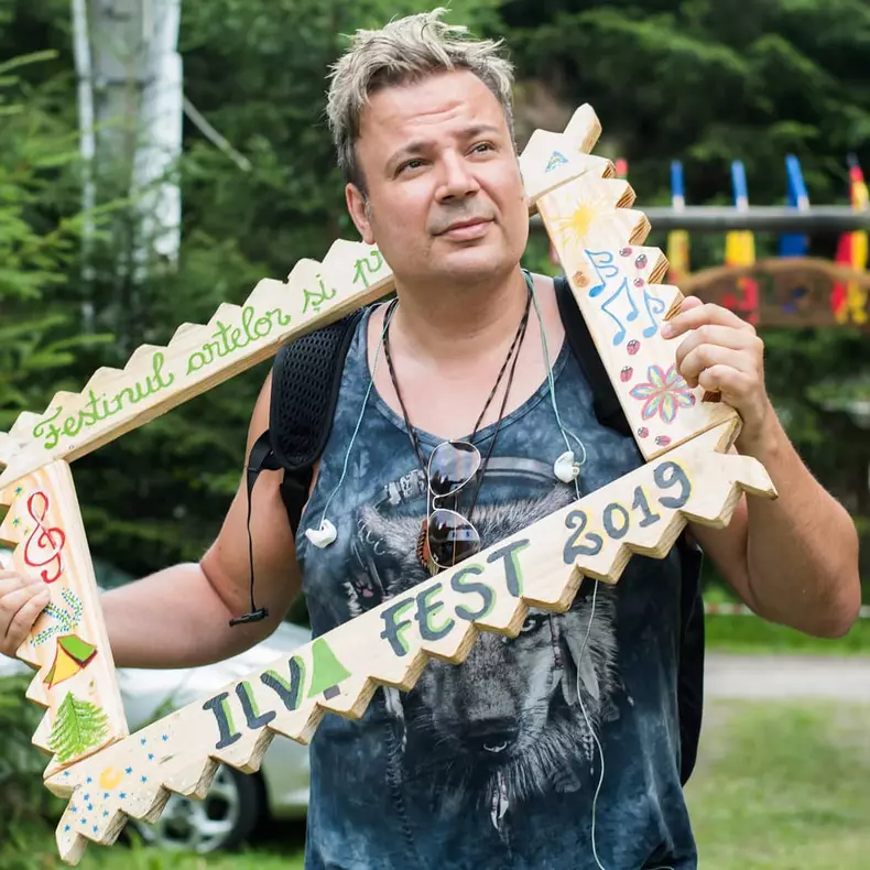 Cum-arata-sotia-lui-Dan-Helciug-3