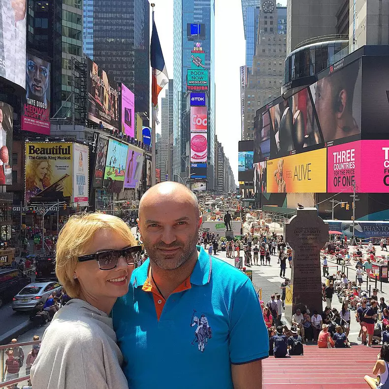 familia-lui-capatos-11909117_975270849206443_29950768_n-1