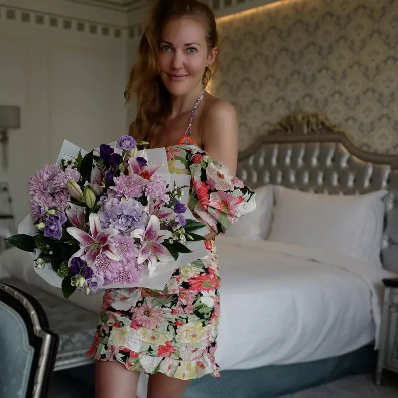 Meryem Uzerli 278511878_3084180025168807_6217613097138069617_n