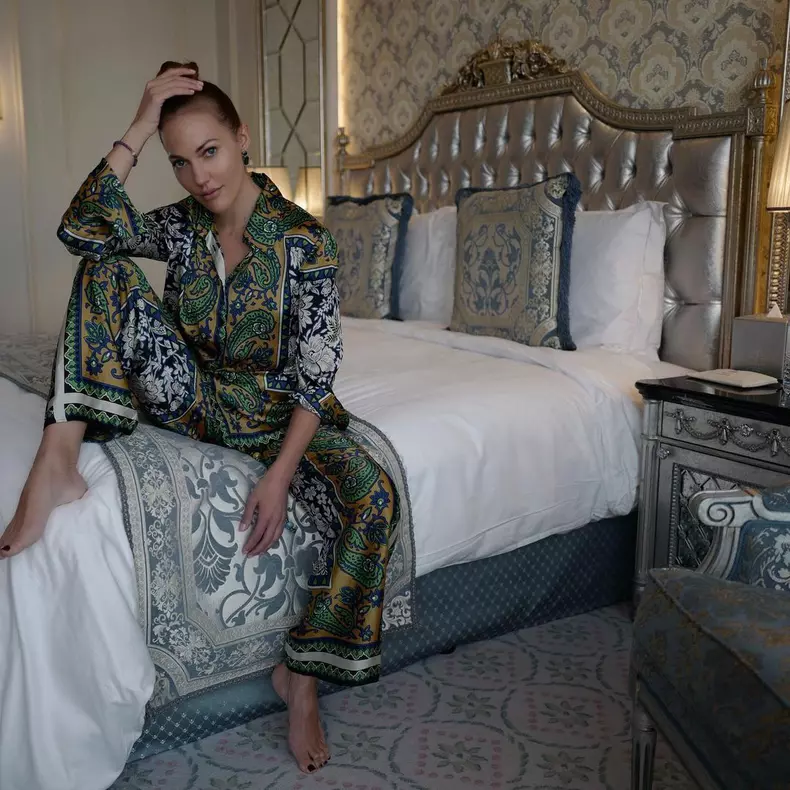 Meryem Uzerli 278643469_782725459367678_3837524582374190990_n