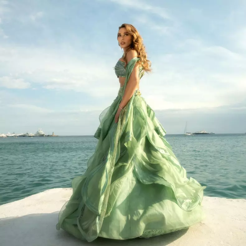 Iulia-Vantur-isi-pregateste-revenirea-la-TV.-Unde-se-va-vedea-show-ul-gandit-de-iubita-lui-Salman-Khan-9