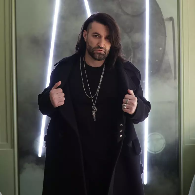 Smiley-reactie-nervoasa-pe-Internet.-„Cum-se-poate-ma-asa-ceva-1-1