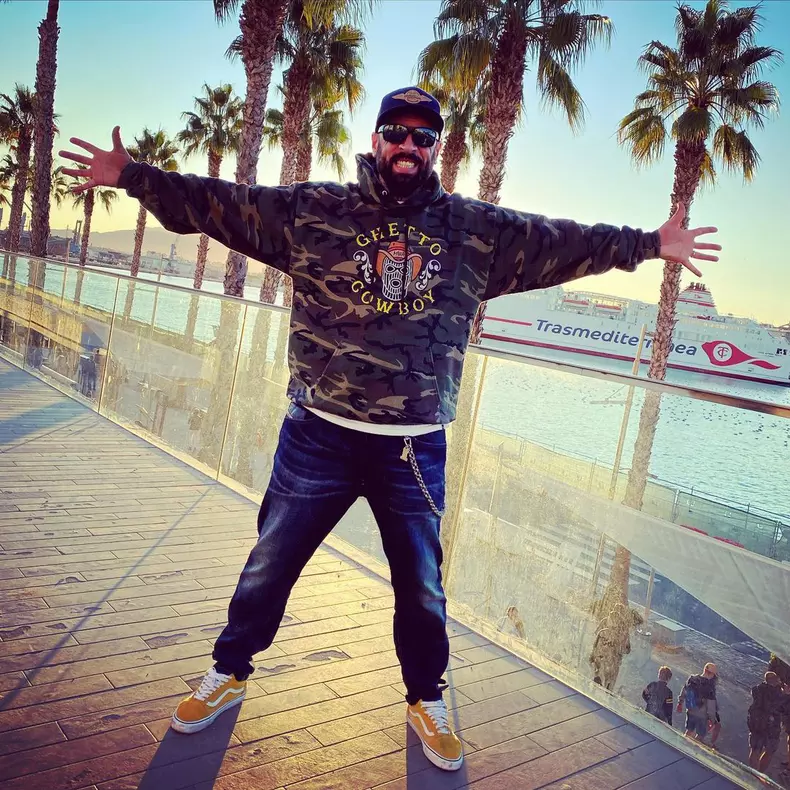 CRBL-se-muta-in-Romania-dupa-6-ani-petrecuti-in-Spania-3