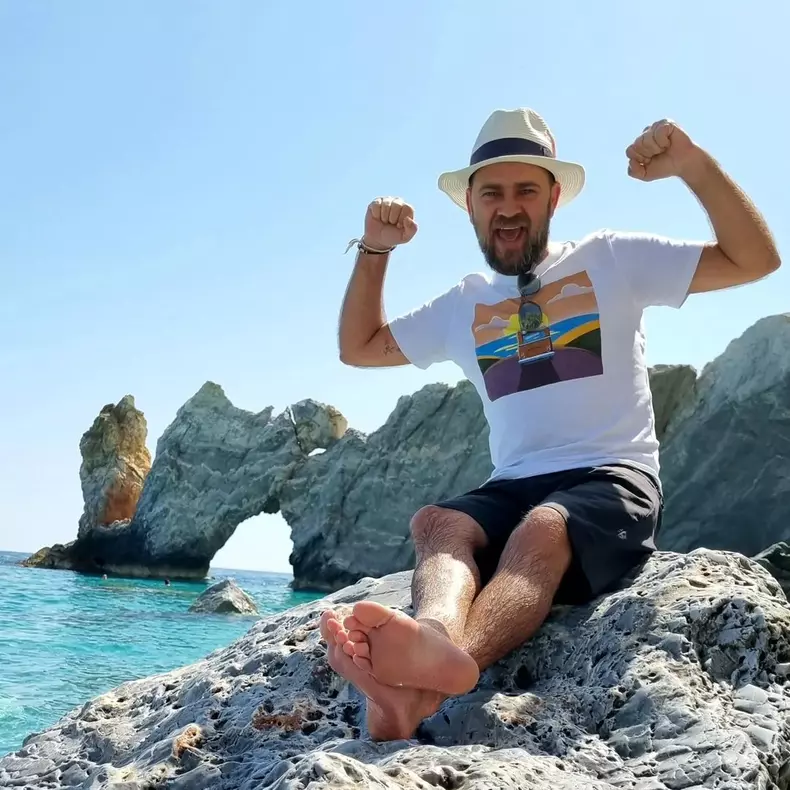 Cosmin-Selesi-refuza-categoric-sa-mearga-la-mare-in-Romania.-De-ce-prefera-Grecia-3