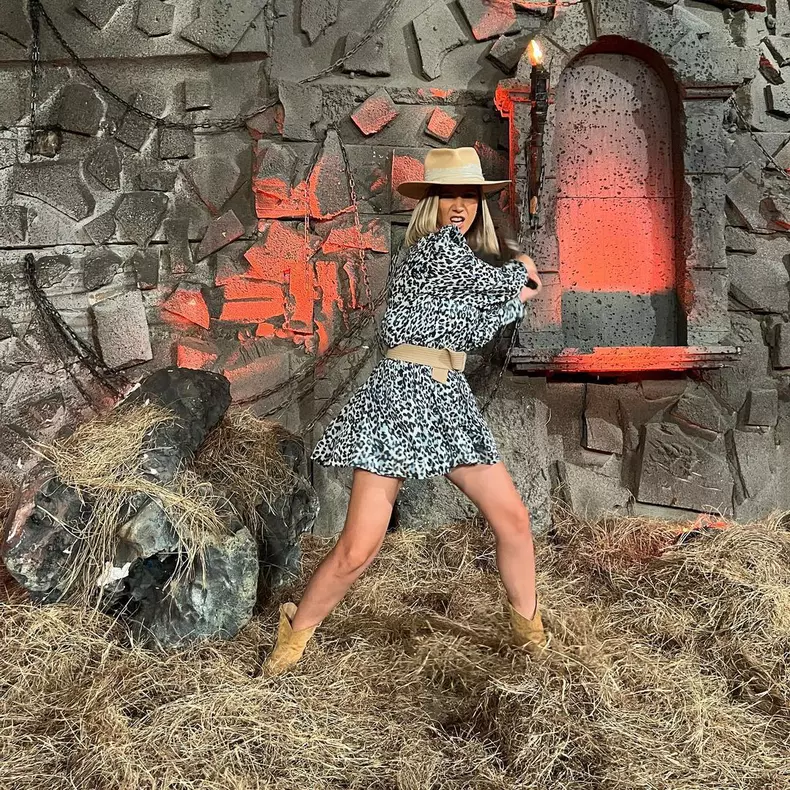 Gata-cu-Republica-Dominicana-Adela-Popescu-se-intoarce-acasa.-Ce-se-intampla-cu-filmarile-la-„Sunt-celebru-scoate-ma-de-aici-2