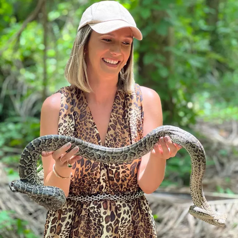 Gata-cu-Republica-Dominicana-Adela-Popescu-se-intoarce-acasa.-Ce-se-intampla-cu-filmarile-la-„Sunt-celebru-scoate-ma-de-aici-3