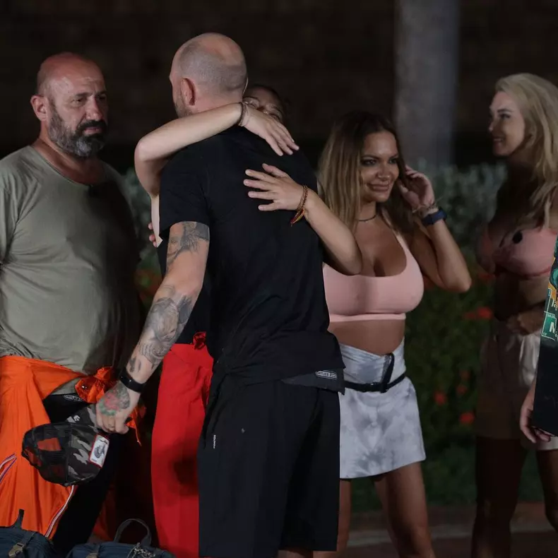 catalin-scarlatescu-si-doina-teodoru-eliminati-de-la-america-express-2023.-cele-doua-echipe-care-lupta-in-marea-finala-5-1