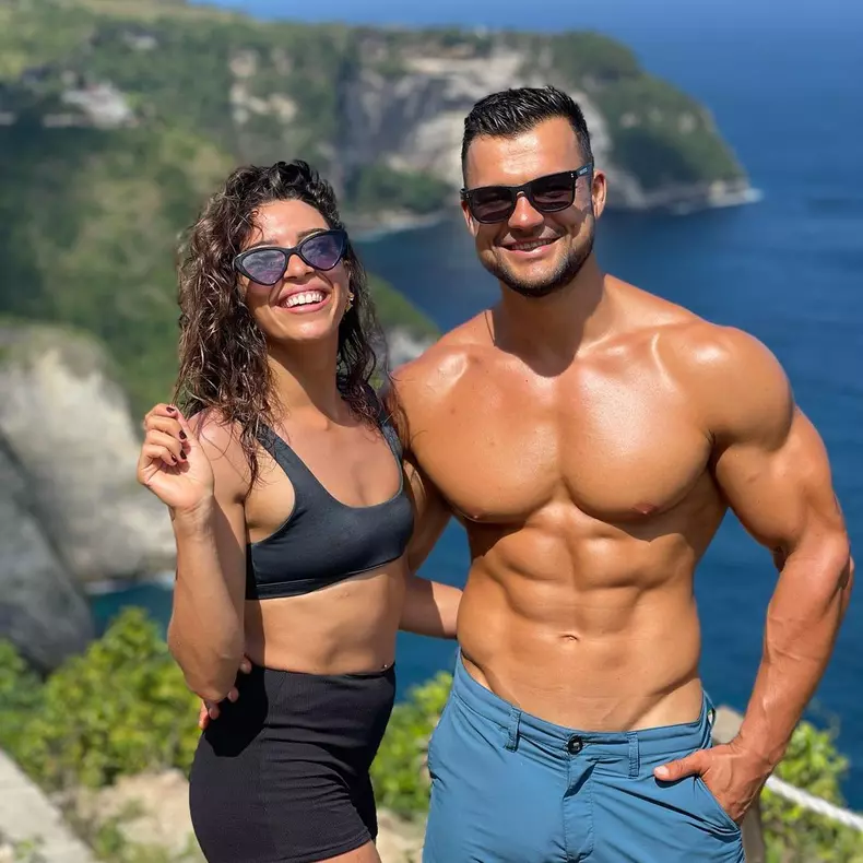 Cum arată logodnica lui Remus Boroiu. Tânăra are o carieră în online