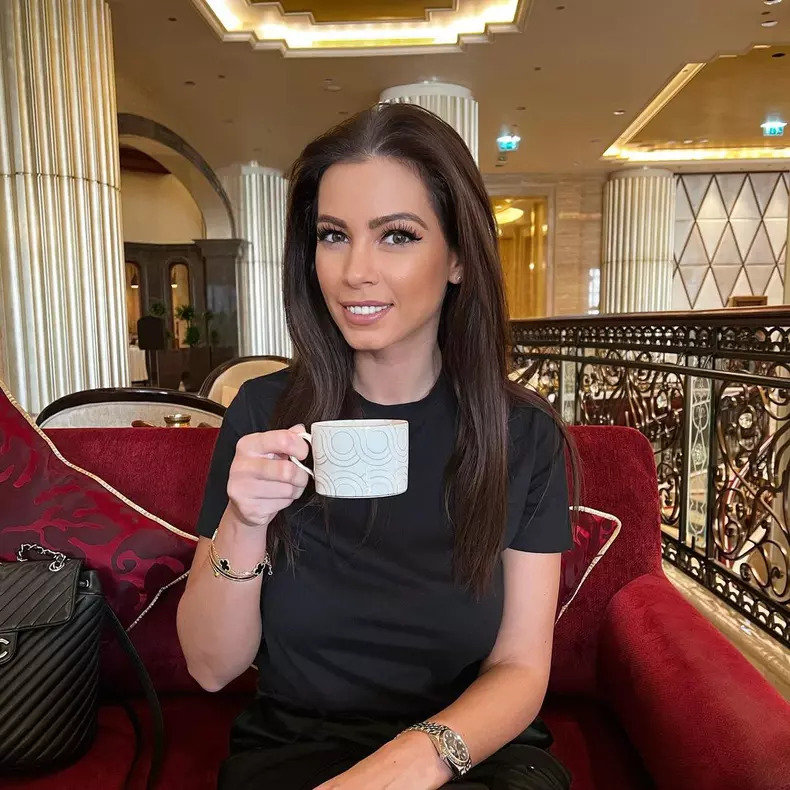 ce-meserie-are-acum-iuliana-luciu-3