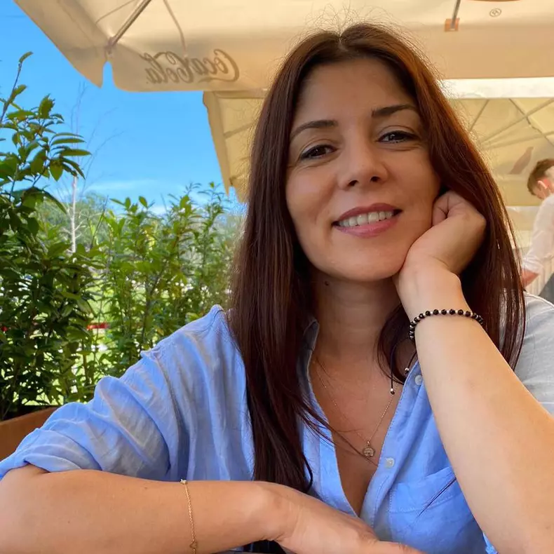 fosta-sotie-a-lui-razvan-simion-a-absolvit-facultatea-de-psihologie-3