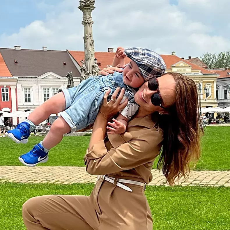 magda-palimariu-noi-imagini-adorabile-cu-fiul-ei.-faceti-cunostinta-cu-aksel-cel-curios-5