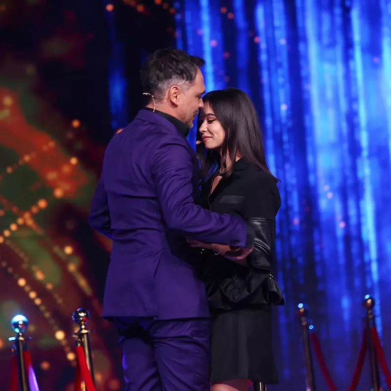 fiica-lui-razvan-simion-a-dat-bac-ul-de-doua-ori-3