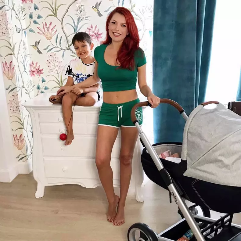 elena gheorghe dupa nastere
