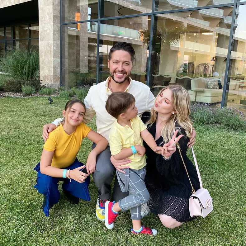 Jorge si familia 3