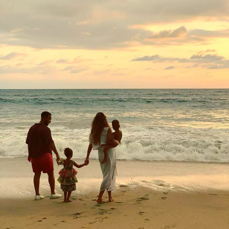 John Legend, Chrissy Teigen și copiii lor