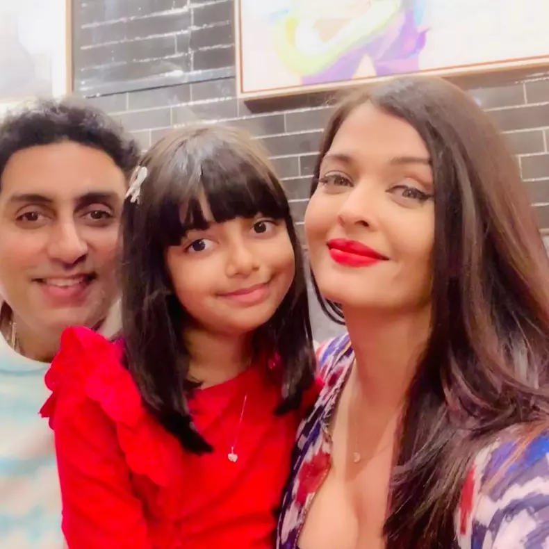 Aishwarya Rai, soțul ei și fiica lor