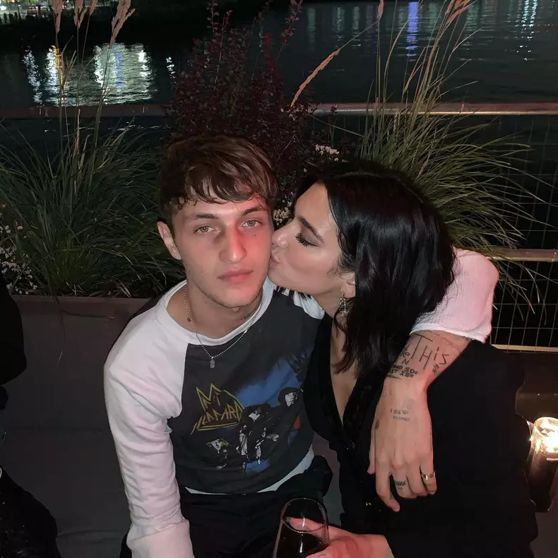 Dua Lipa și Anwar Hadid