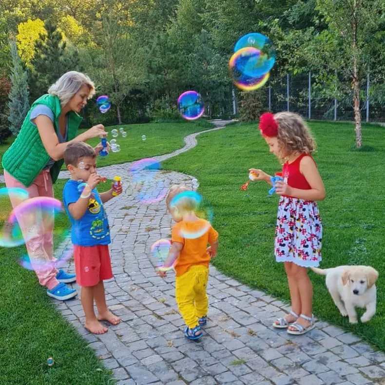 Mirela Vaida și copiii ei