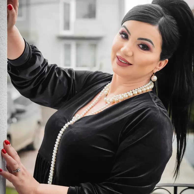 Adriana Bahmuțeanu