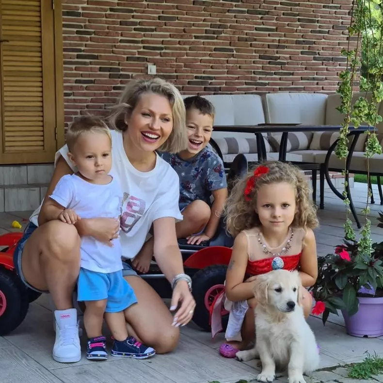 Mirela Vaida și copiii ei