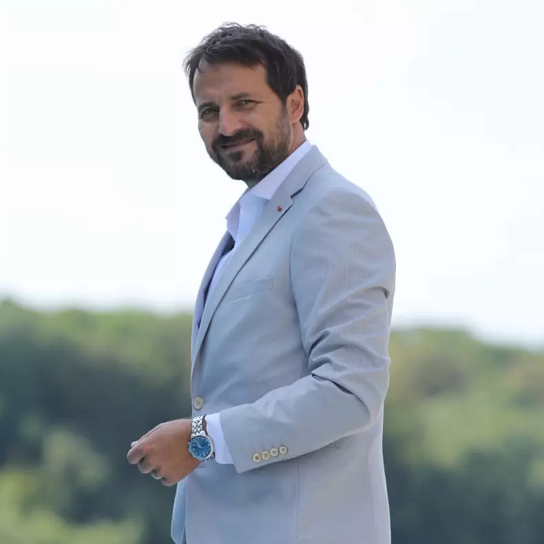 Andrei Aradits