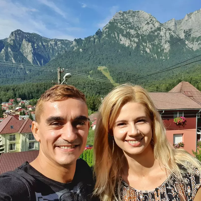 Marian Drăgulescu și iubita lui, Simona Carmen