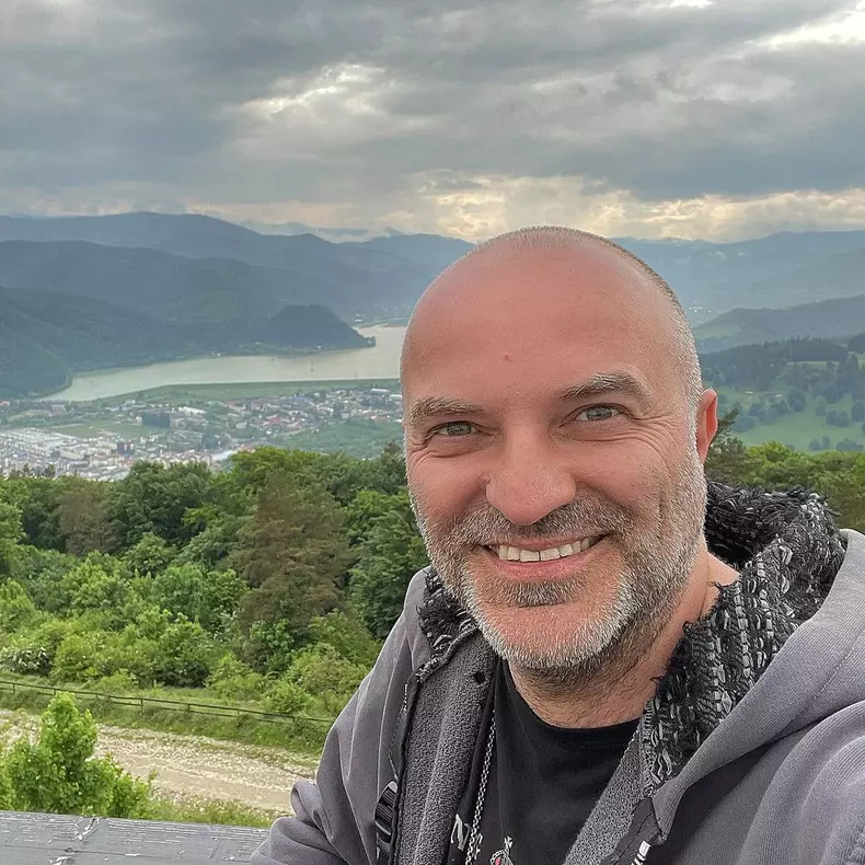 Dan Capatos