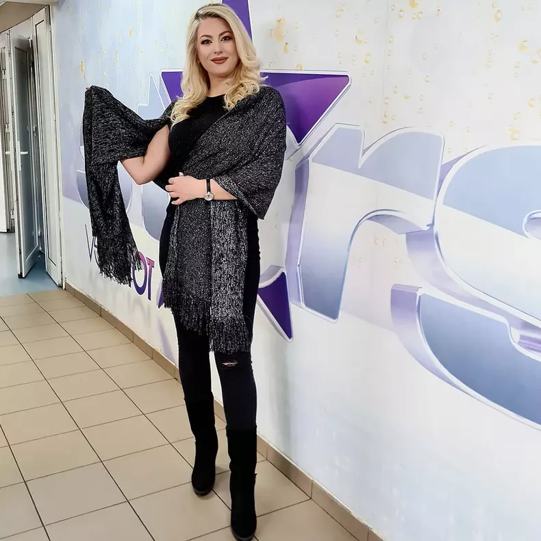 Ornela Pasăre