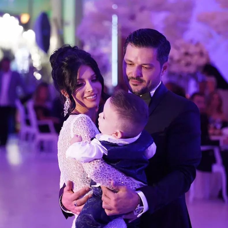 Liviu Vârciu Anda Călin băiat
