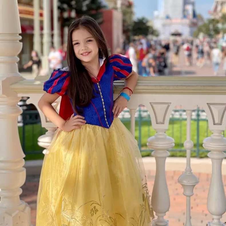 Bianca Drăgușanu fiica Sofia Natalia Disneyland