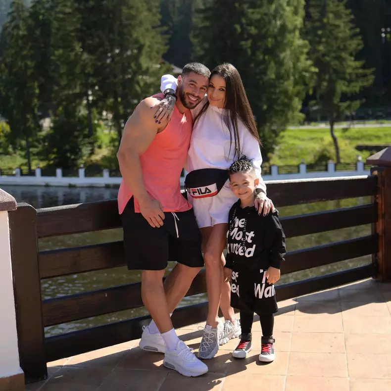 Roxana Vancea soț Dragoș Paiu fiu Milan