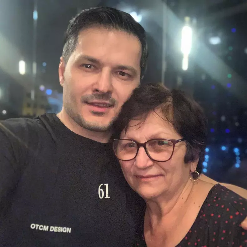 Liviu Vârciu mama